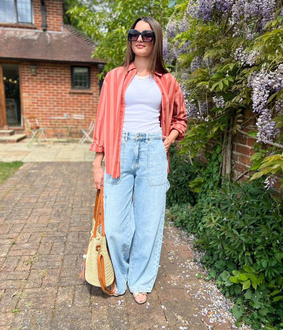 Relaxed Wide Leg Carpenter Jeans