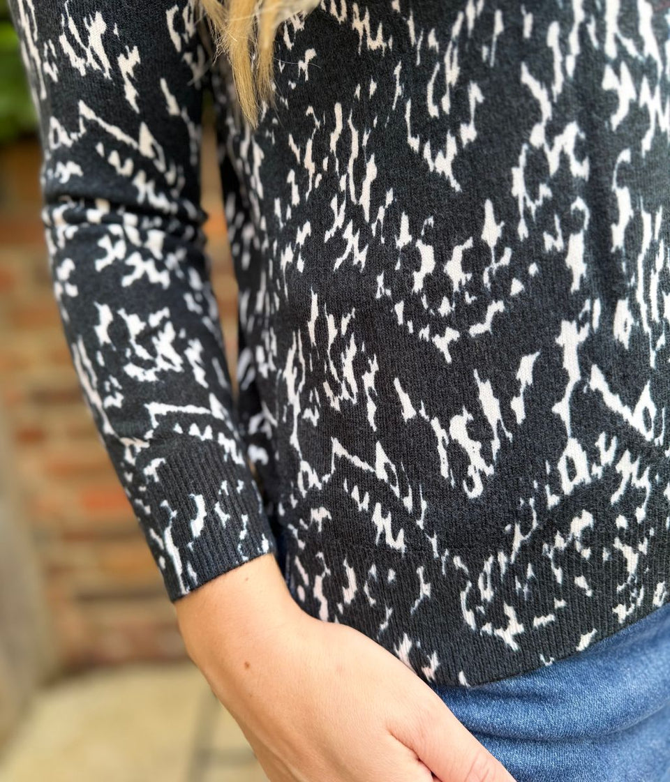 Black & Ivory Abstract Soft Knit Jumper