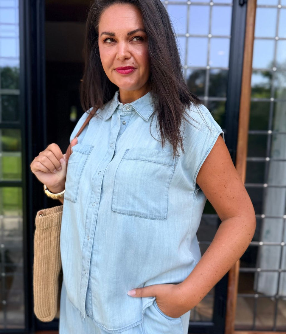 Chambray Sleeveless Shirt