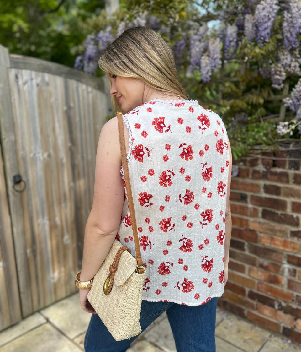 Brakeburn Textured Floral Sleeveless Top