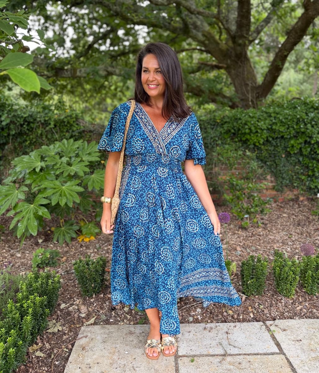 Medina Blue Shirred Waist Midi Dress – Highstreet Outlet UK