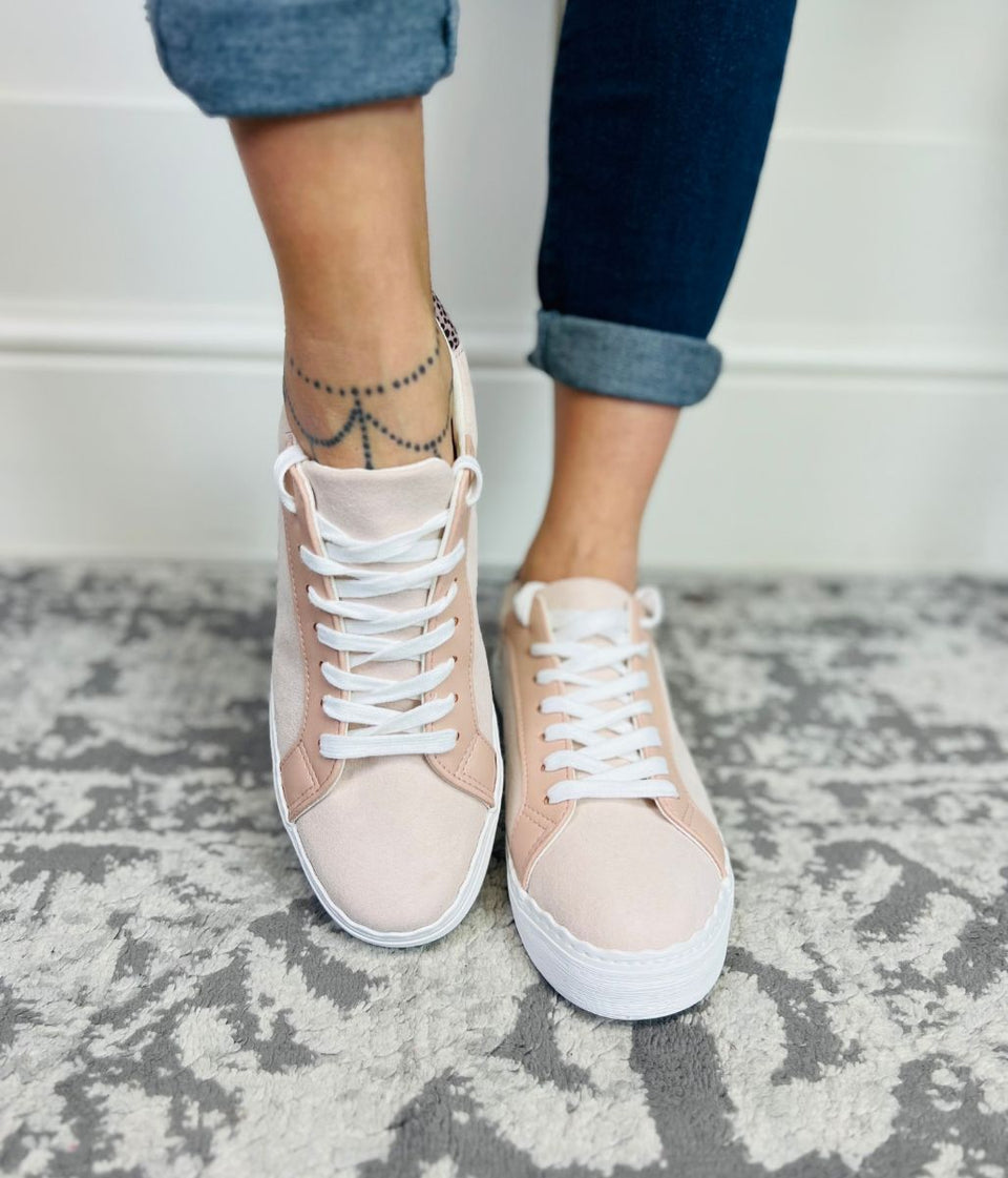 Pink Scallop Trim Trainers