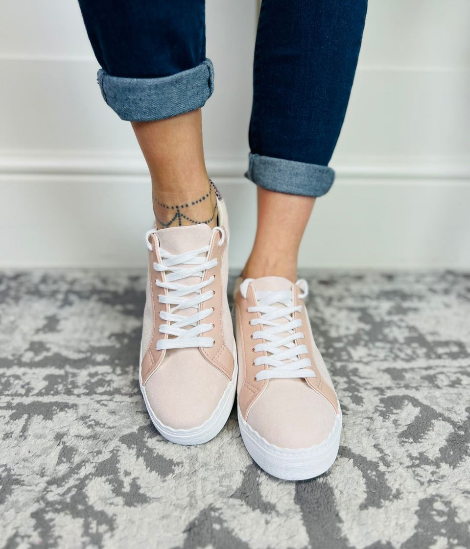 Pink Scallop Trim Trainers