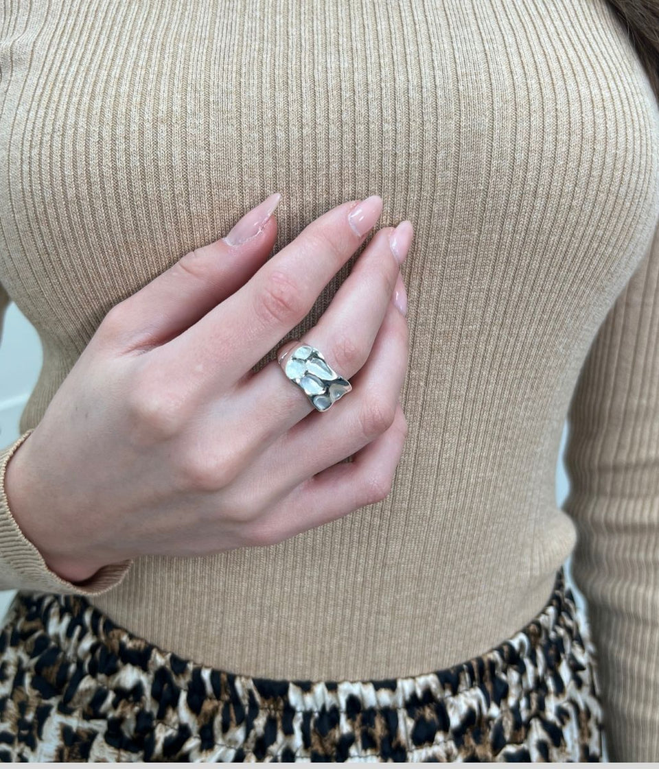 Silver Hammered Stretch Ring