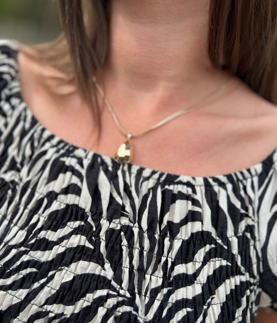Gold Teardrop Necklace