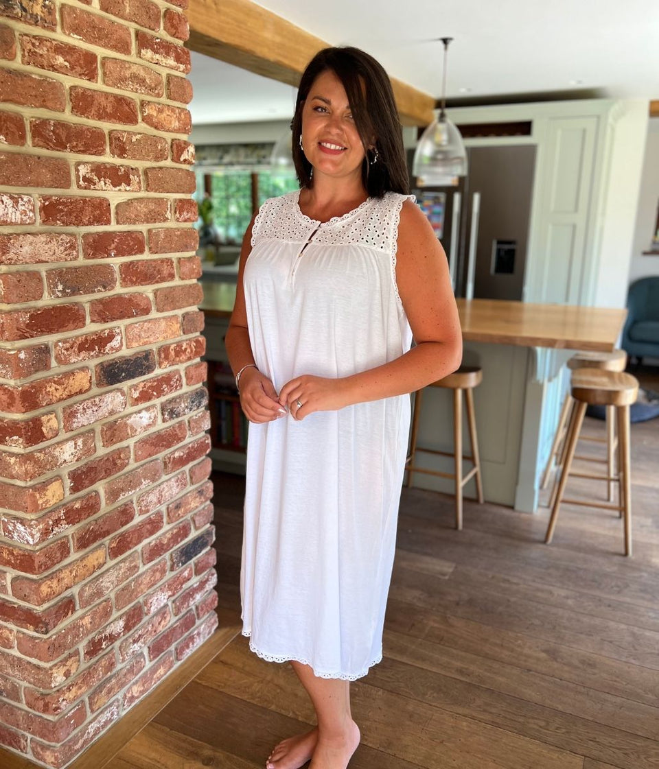 White Cotton Sleeveless Nightdress