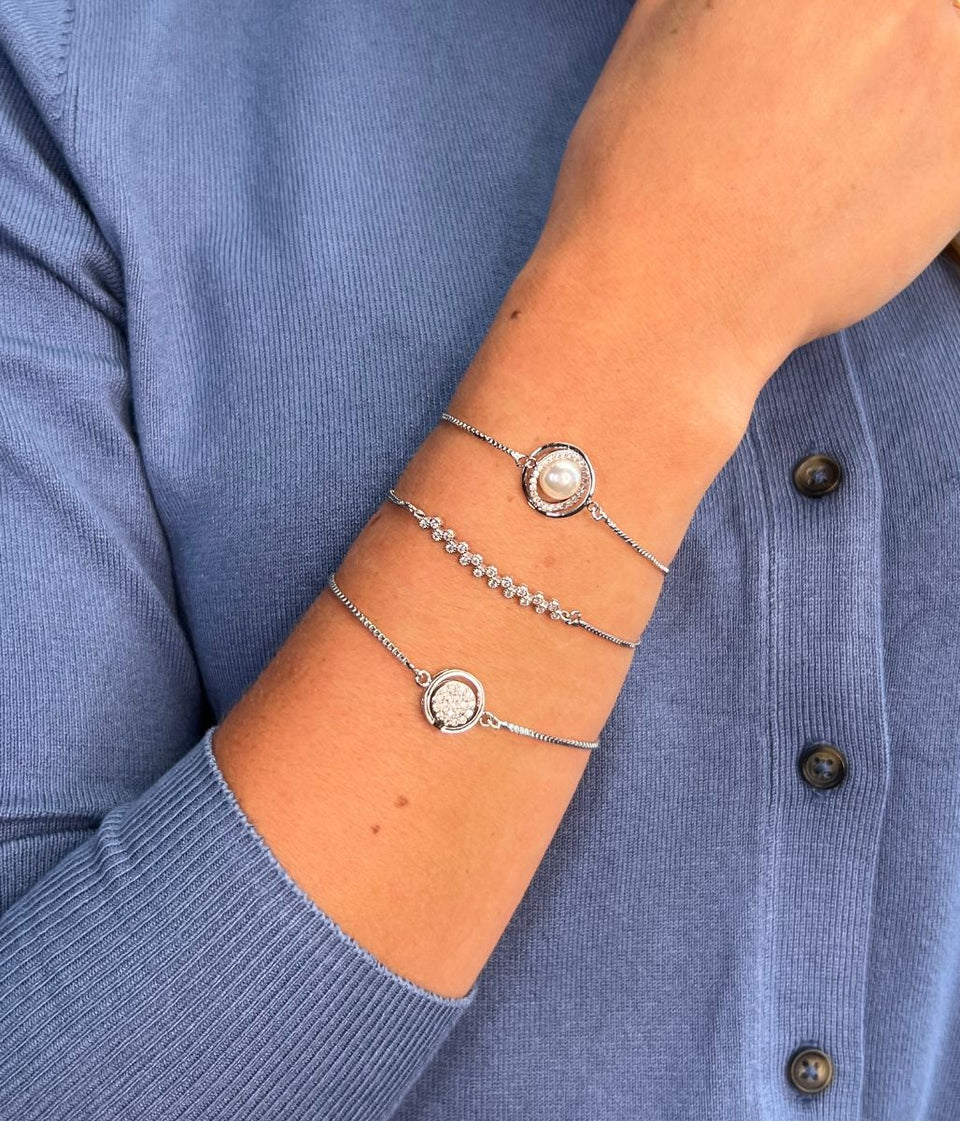 Valencia Diamante Pearl Drawstring Bracelet