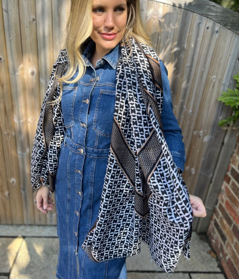 Ivory Classic Geo Print Scarf