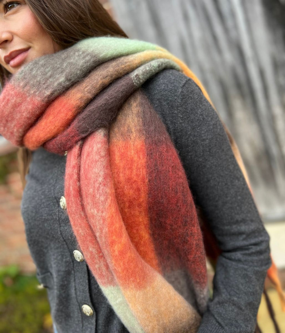 Red & Green Cashmere Blend Cosy Tassel Scarf