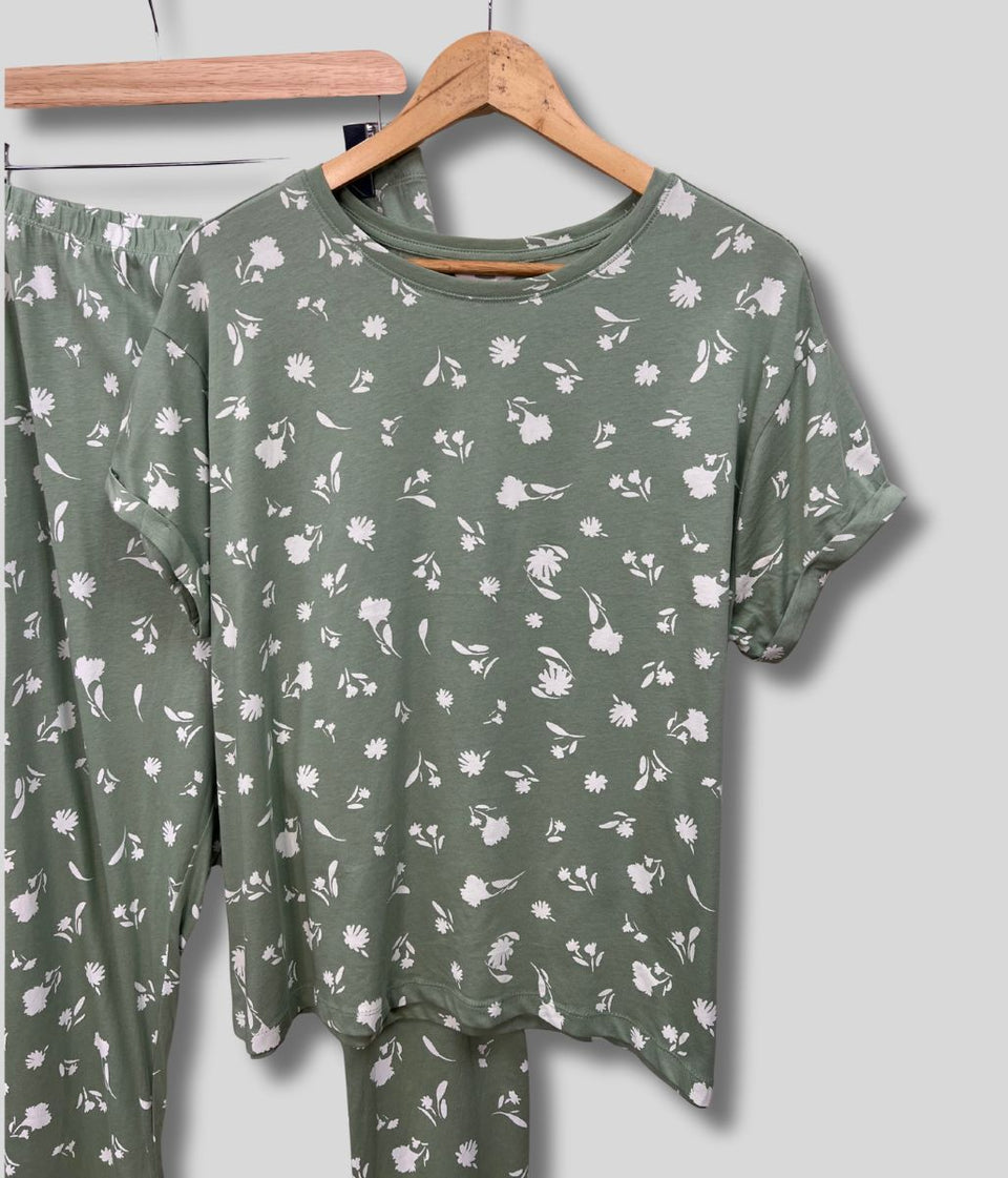Green Leaf Cotton Printed Pyjama Set