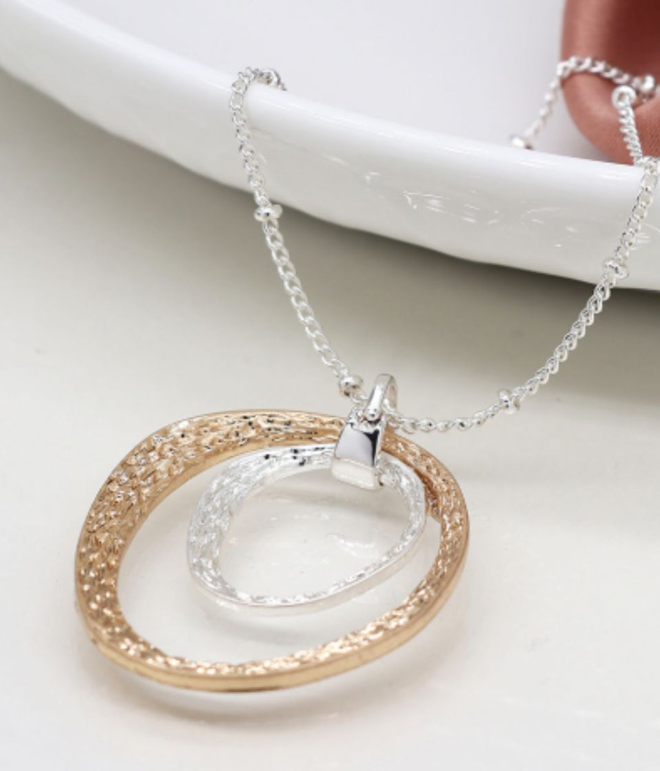 POM Textured Double Hoop Necklace