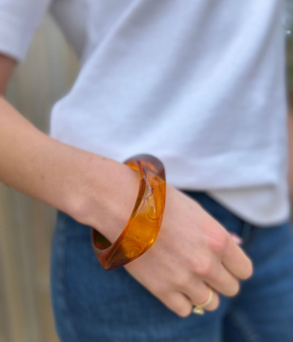 Tortoiseshell Solid Vintage Style Bangle