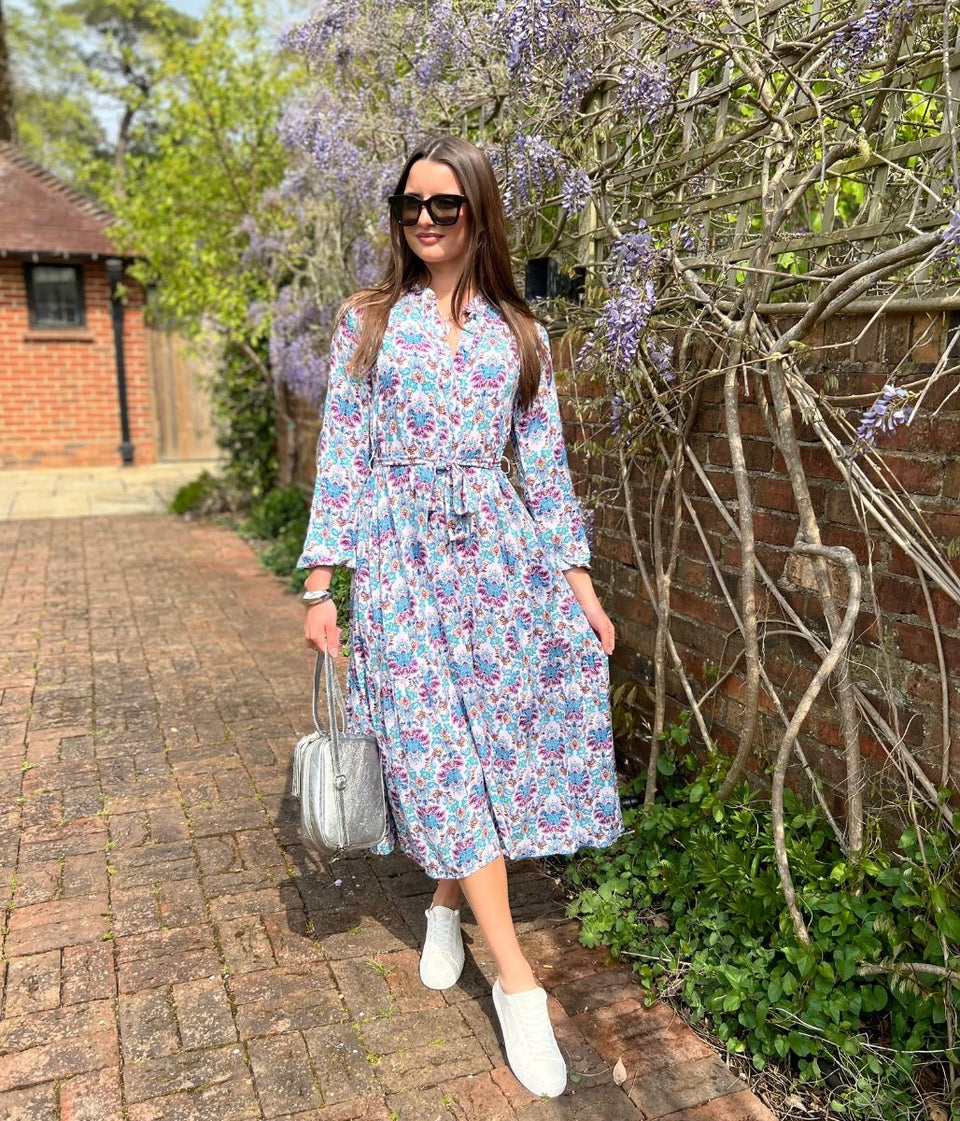 lilac boho summer dress, buttoned in a floral print front picture