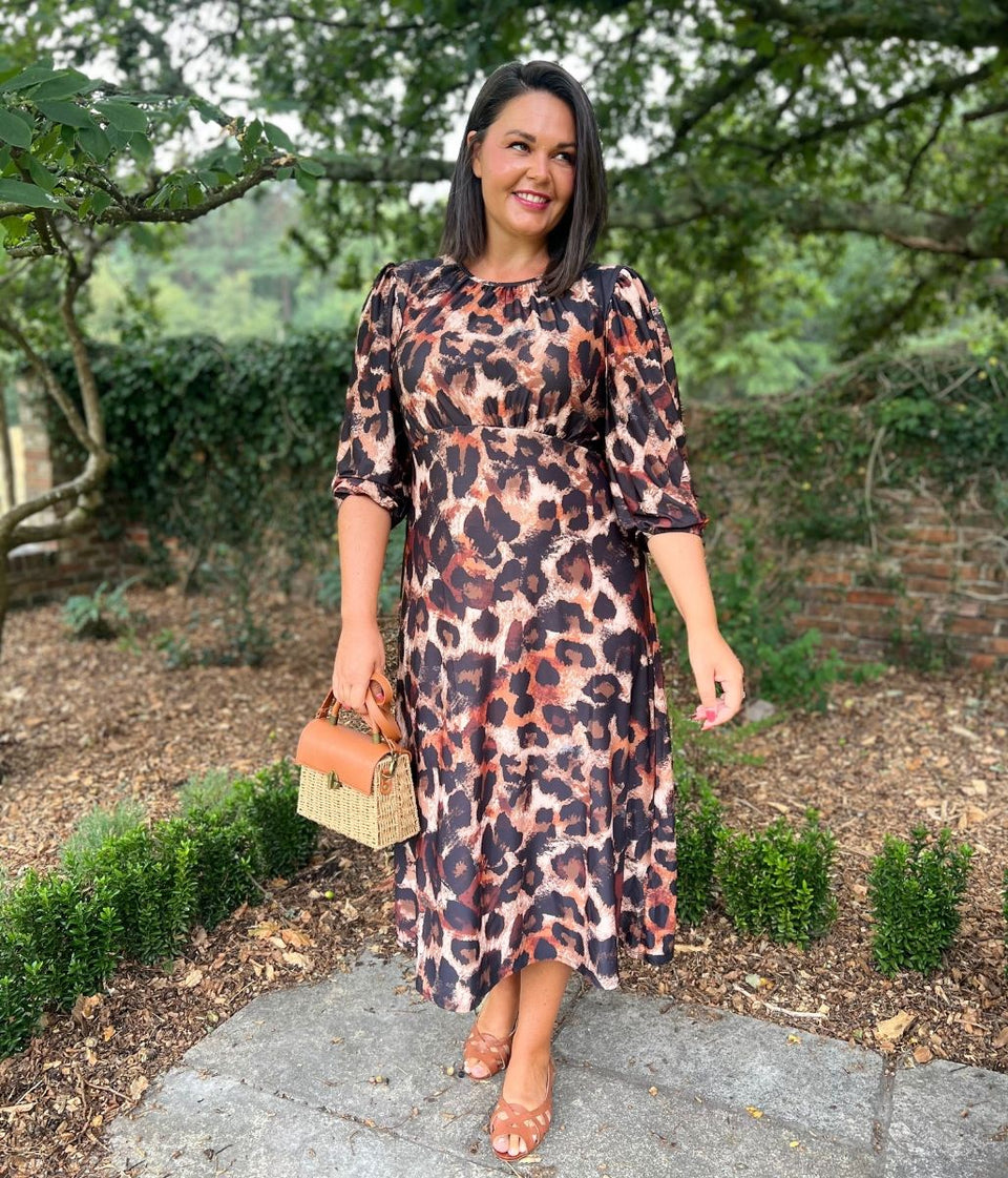 Leopard Print Gathered Stretch Midi Dress