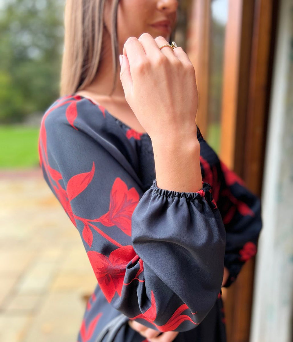 Red & Black Print Shirred Midi Dress
