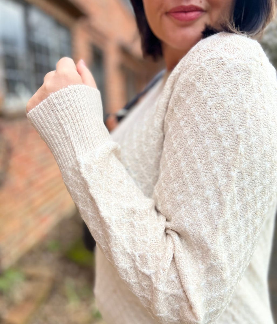 Oatmeal Textured Diamond Jumper