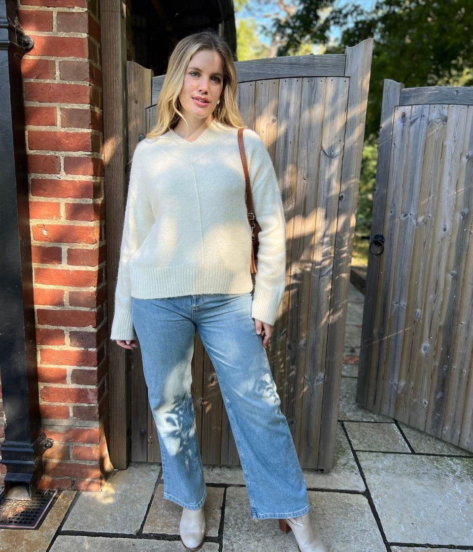 Ecru Wool Blend V Neck Jumper
