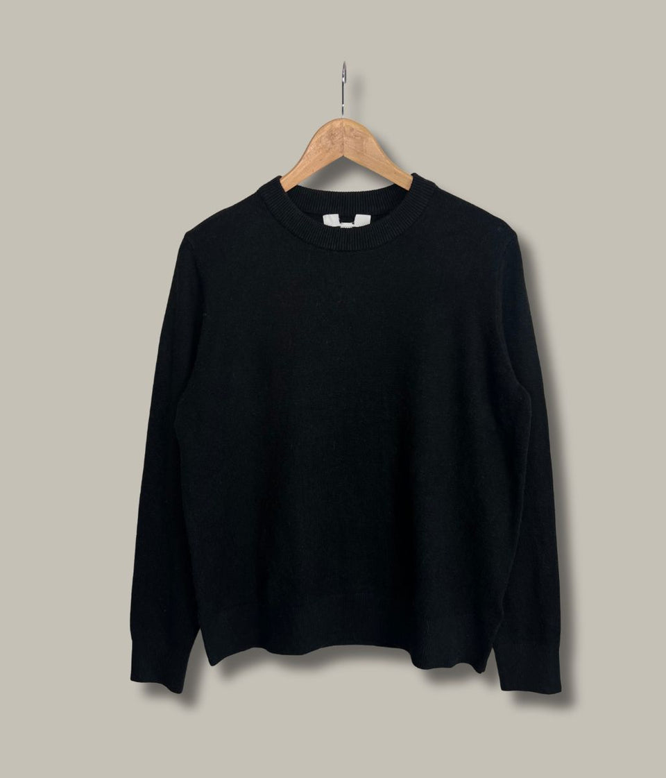 Black Air Yarn Crew Neck Jumper