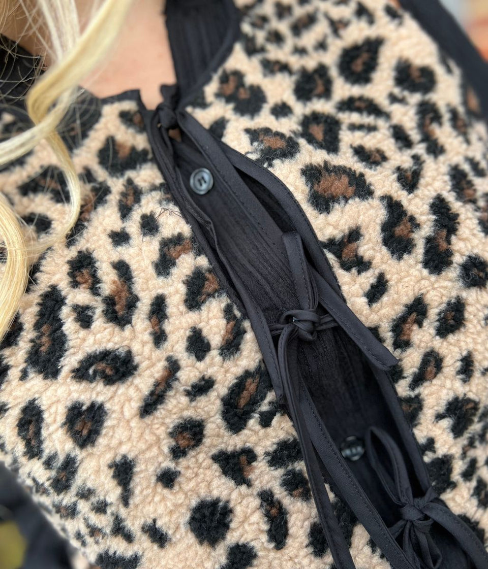 Leopard Print Tie Front Borg Gilet