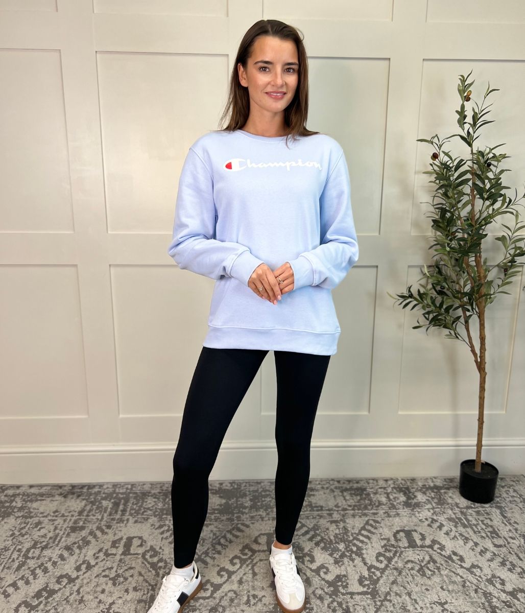 Champion sweatshirt outfit zara best sale