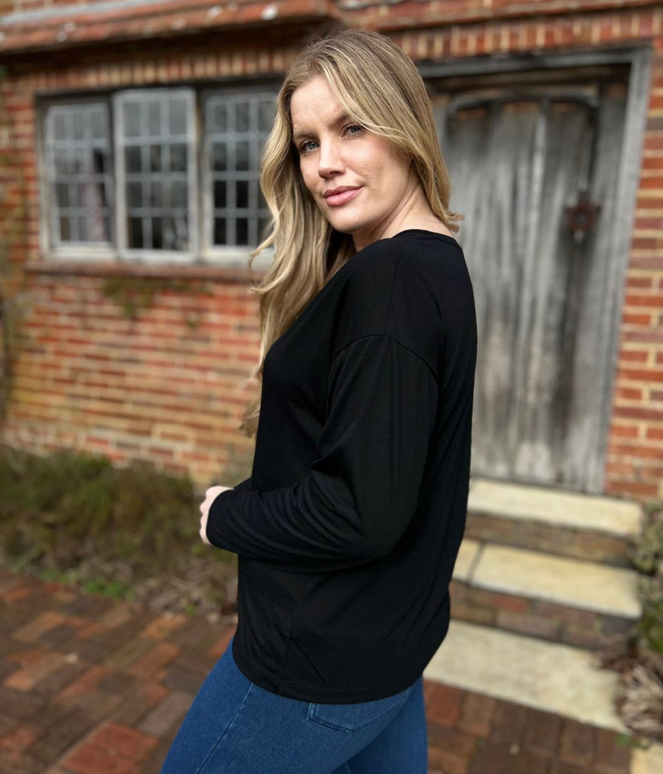 Black Long Sleeve Relaxed T Shirt