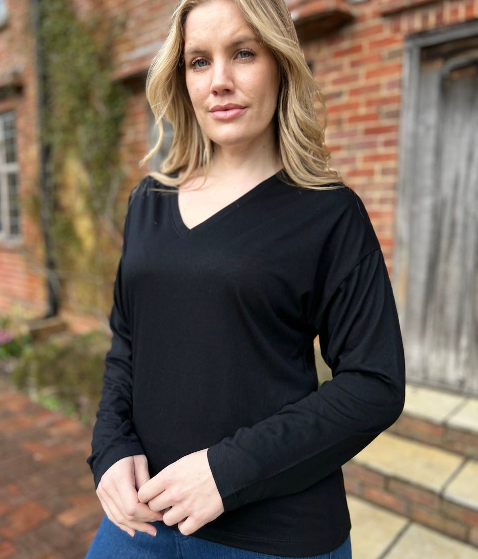 Black Long Sleeve Relaxed T Shirt