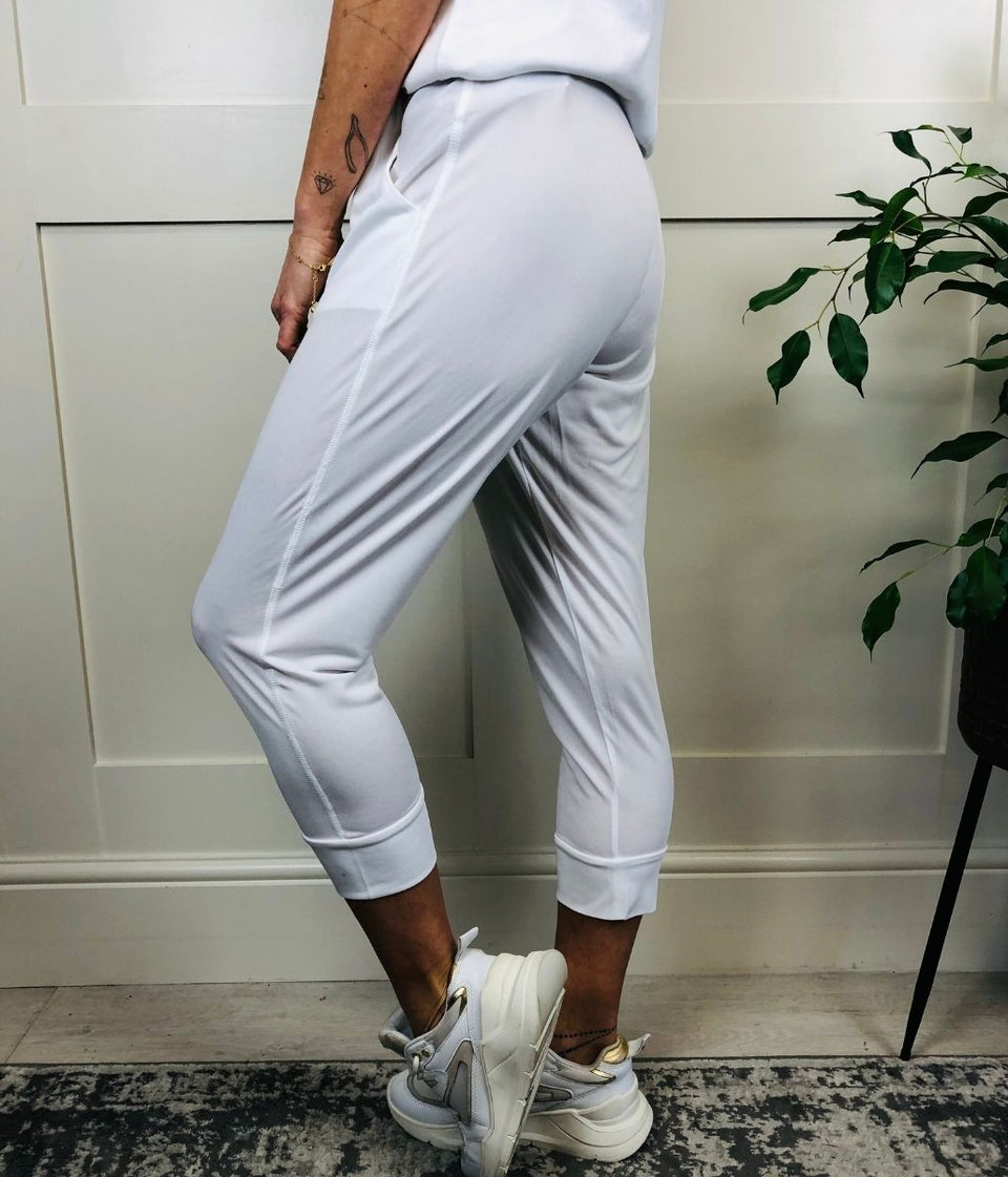 White Loose Capri Joggers