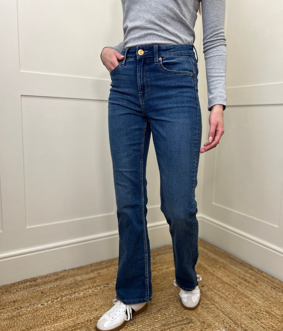 Mid Denim Eva Bootcut Jeans