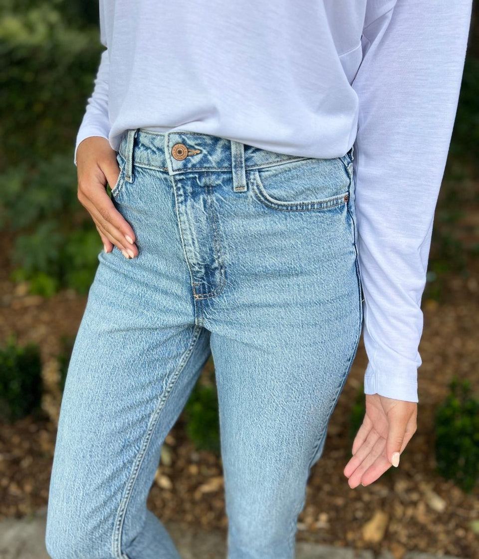 Vintage Tori Slim Fit Mom Jeans