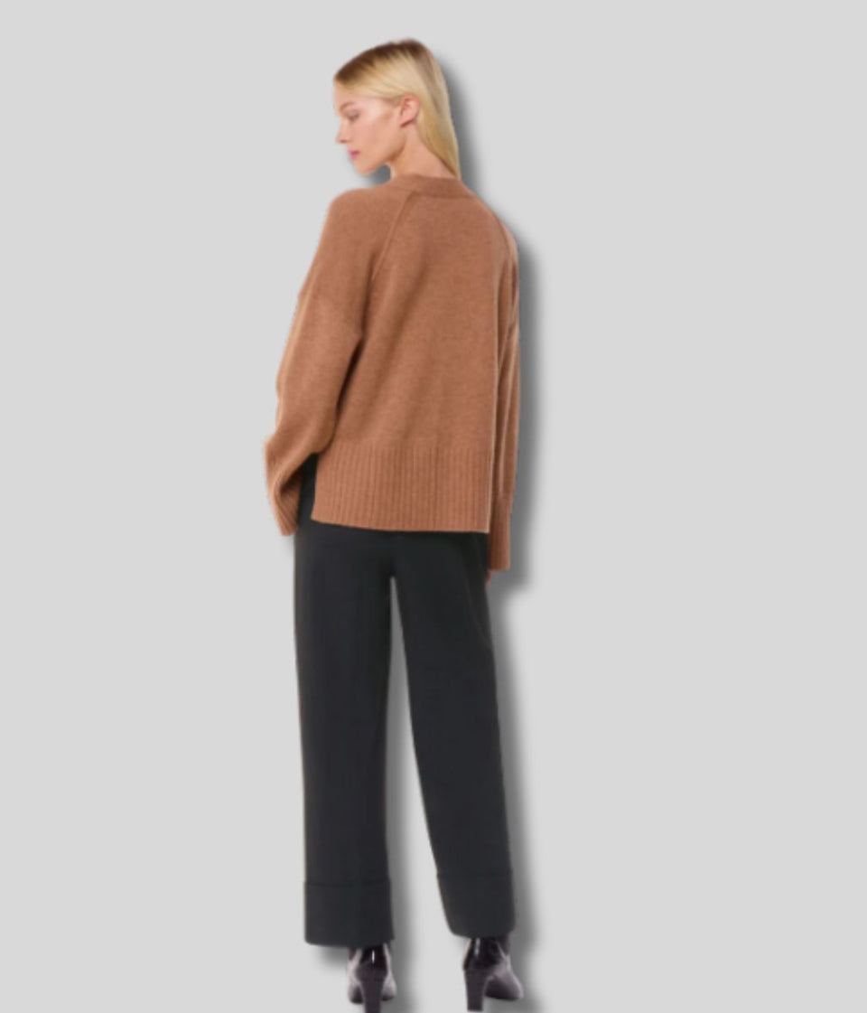 Black Sabrina Turn Up Trousers