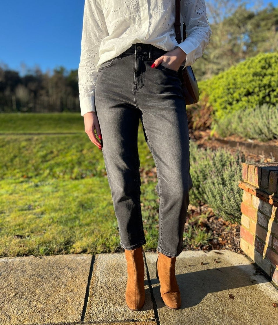 Black Faded Wash Ankle Grazer Mom Jeans