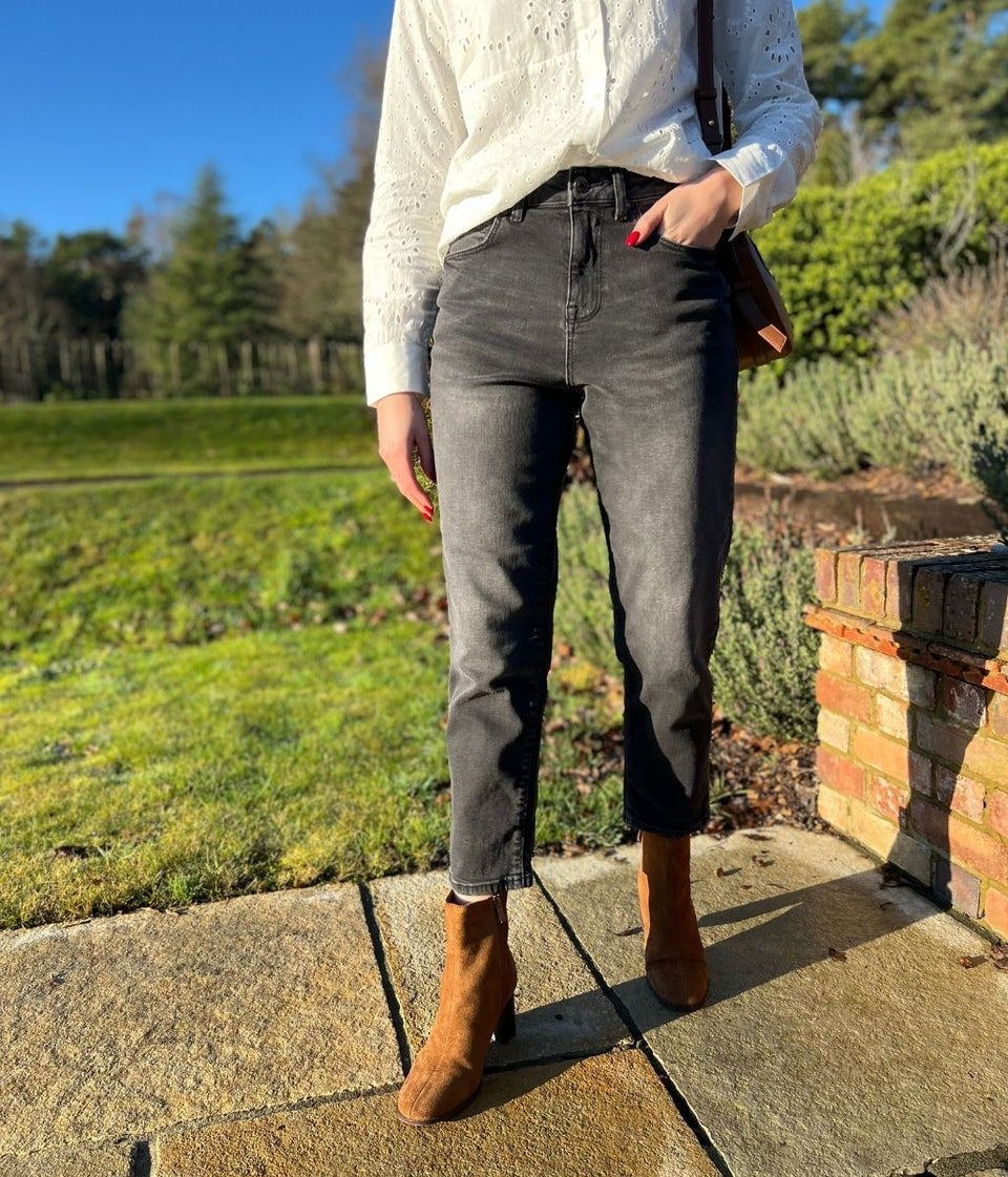 Black Faded Wash Ankle Grazer Mom Jeans