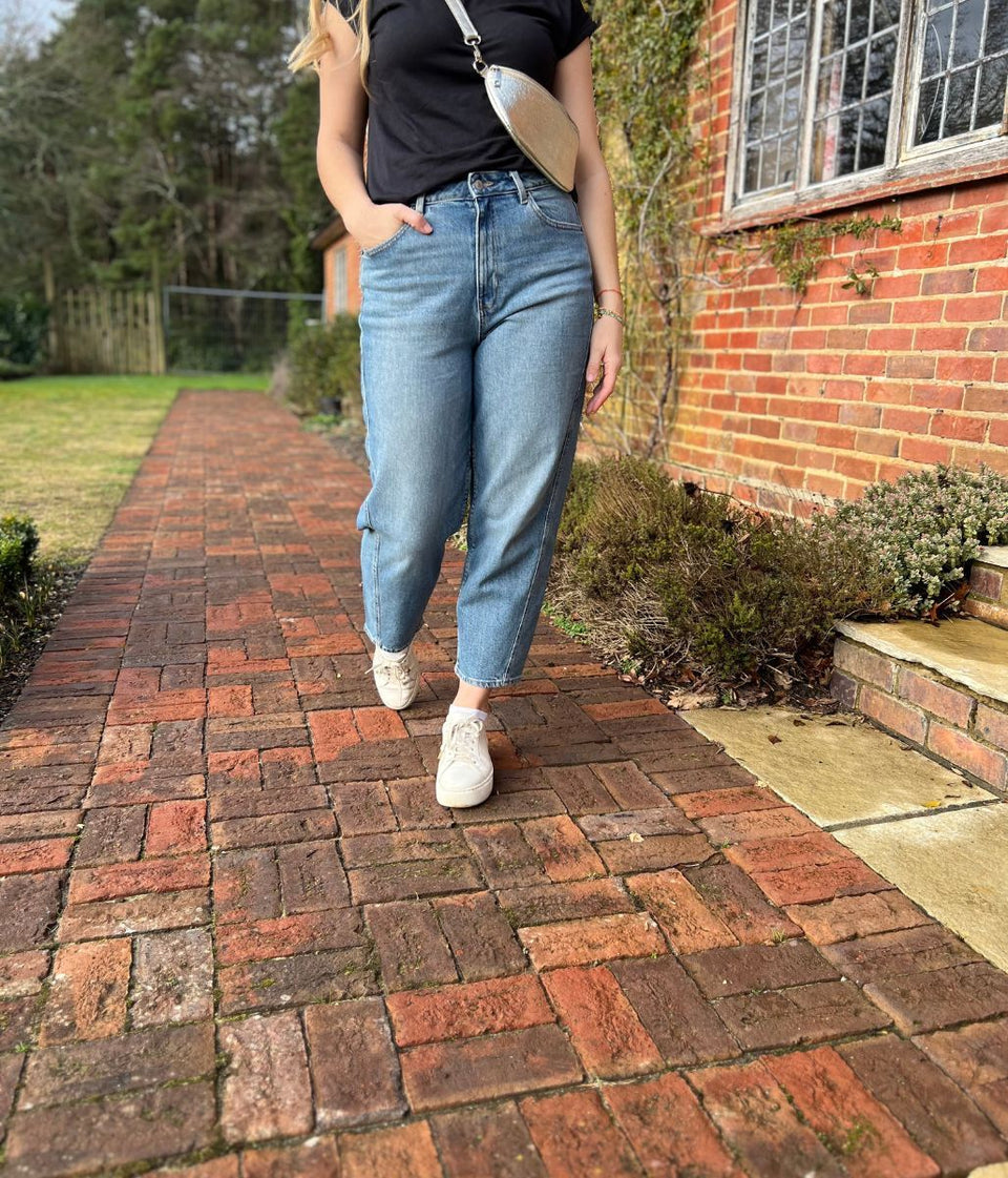 Blue Mid Rise Barrel Leg Jeans