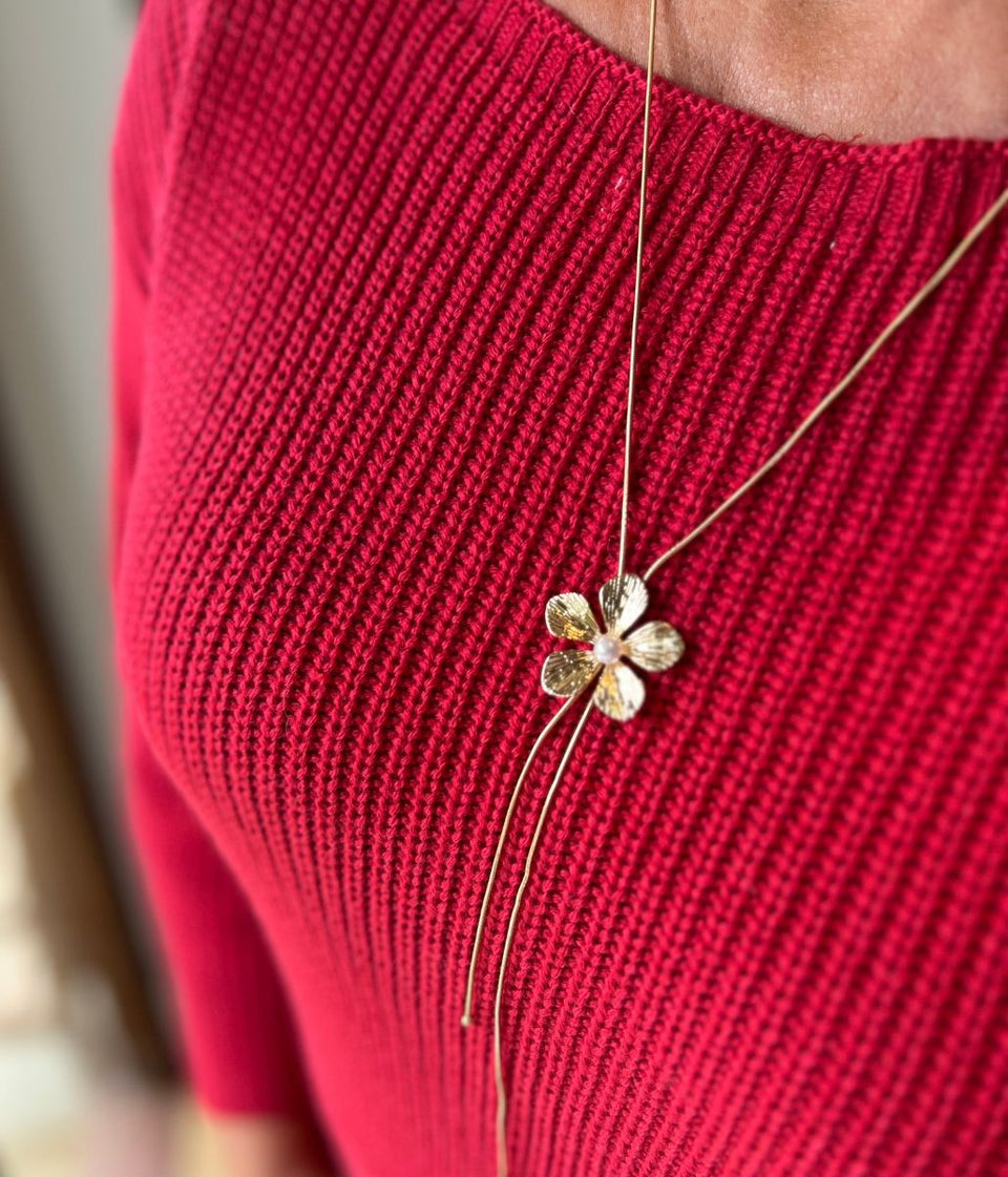 Gold Daisy Flower Necklace