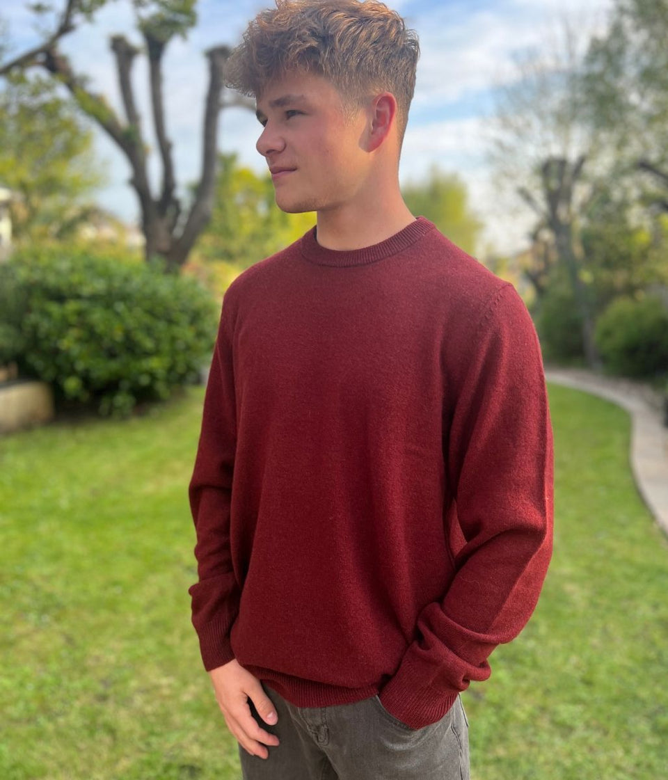 Burgundy Men's Extra Fine Lambswool Jumper